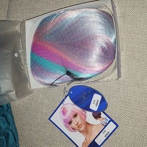 New Sepia venus wig.